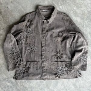 CHICO’S JACKET WITH FLOWERS